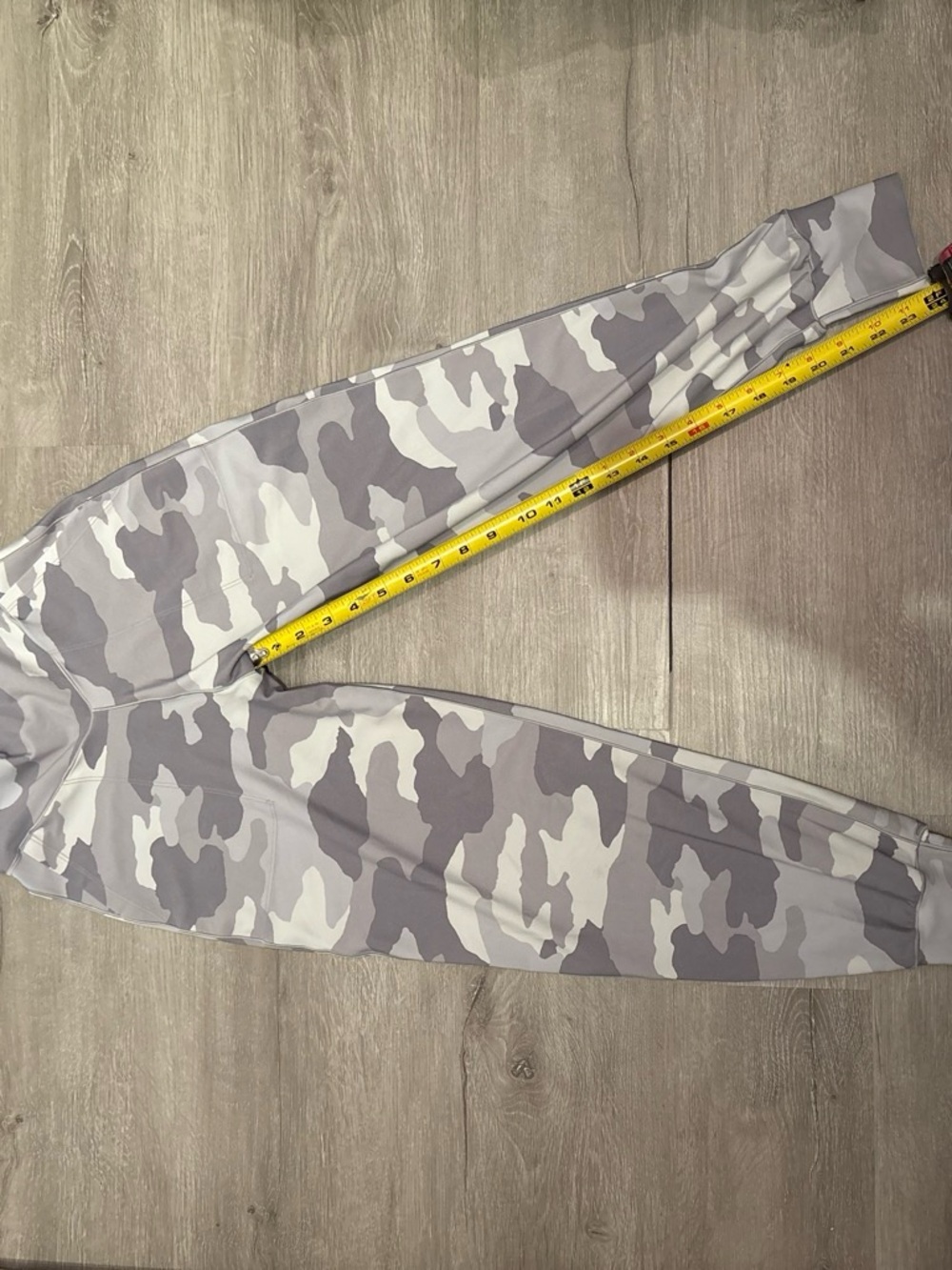 aerie Gray & Light Gray Camo Leggings